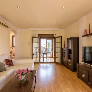 apartamento-centrico-pintada-46-nerja.es-andalucia.com/